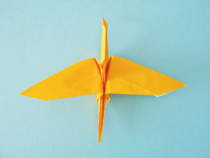 飛行鶴」 (笠原邦彦:創作 「折り紙百科-子供から大人まで楽しめる200